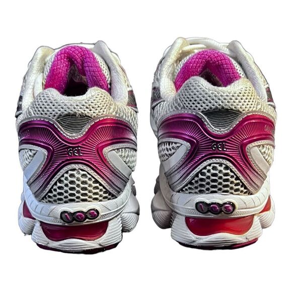 Asics Nimbus 12  Running Shoes Women Size 7 White Pink Jogging Running Walking - Picture 3 of 8